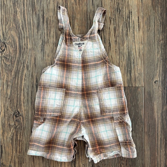 OshKosh B’gosh Vestbak Bib Overall Shorts 24 Months Plaid Shortalls Brown Multi - Picture 2 of 10